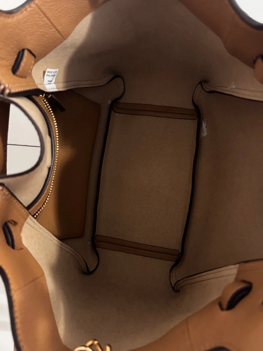 Tory Burch Romy Tote - Picture 9 of 13